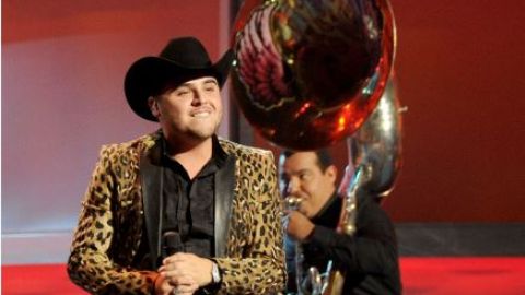 En la cima de la lista se encuentra en 13 categorías Gerardo Ortiz.