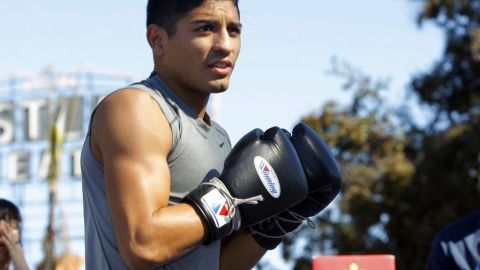 El tricampeón mundial Abner Mares subirá este sábado como amplio favorito.