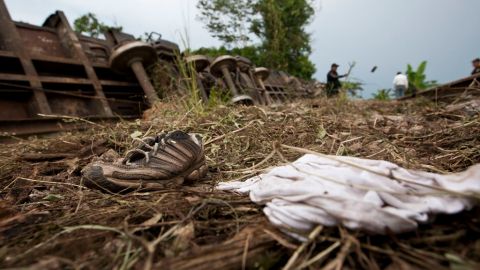 "La Bestia" es el infame tren de carga que utilizan los migrantes centroamericanos como polizones para cruzar suelo mexicano y llegar a Estados Unidos.