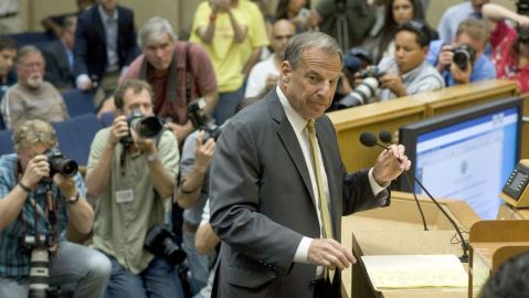 Filner se va el 30 de agosto.
