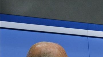 El atleta jamaicano y el presidente de la FIFA, Joseph Blatter convivieron en la sede del organismo.