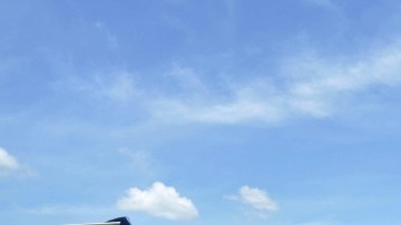 Aeronave que traslada hacia   San Pedro Sula, en Honduras, los cuerpos de los migrantes fallecidos