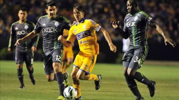 Lucas Lobos, nacido en Argentina, podría seguir los pasos de 'Chaco' Giménez en la Selección.