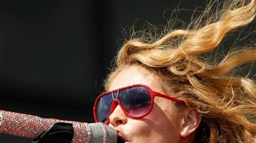 Paulina Rubio es ejemplo para Demi Lovato y Selena Gomez, quienes buscan interactuar en el mercado hispano.