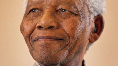 El estado de Nelson Mandela  es crítico pero estable.