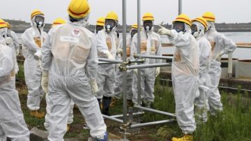Japón anunció ayer que invertirá fondos públicos por valor de 358 millones de euros para solventar las fugas de agua contaminada en Fukushima.