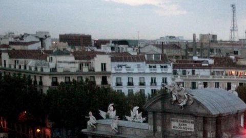 La Puerta de Alcalá se quedó esperando.