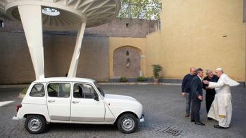 El papa Francisco aseguró que tuvo un auto idéntico cuando vivía en Argentina.