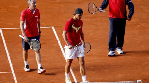 Nadal en Caja Mágica combatiendo al 'Jet Lag'.