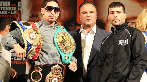 Danny García (i) y Lucas Mathysse durante sus sesiones de presentación en el Media Center del MGM en Las Vegas, Nevada.