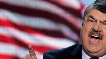 Richard Trumka, presidente de AFL-CIO, abogó por tender puentes a otras organizaciones, muchas de ellas hispanas.