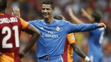 El delantero portugués Cristiano Ronaldo colaboró en la goleada del Real Madrid con un triplete