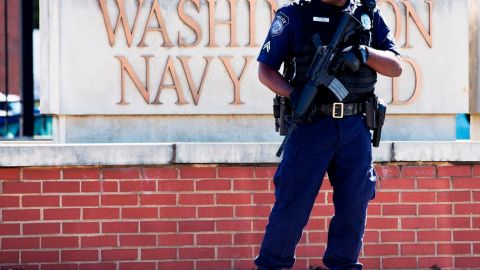 A pesar de los reportes que aseguran que el atacante de Washington tenía problemas mentales, las autoridades no han logrado determinar los motivos que tenía para realizar la matanza.