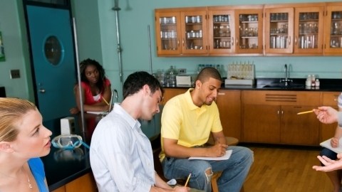 En la actualidad, el programa 'Say Yes' trabaja con 54 universidades que condonan la matrícula a estudiantes participantes.