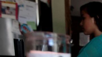 Juana Granados sufre depresión clínica, pero no puede pagar un especialista.