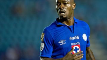 El delantero camerunés Achille Emaná hizo tres goles en el triunfo 3-0 de Cruz Azul sobre el Valencia de Haití