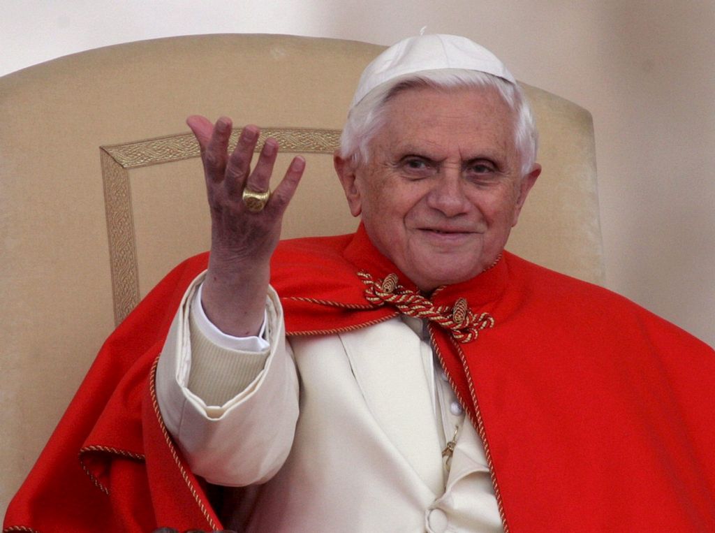 Benedicto destacó que la pedofilia no es un problema exclusivo de los católicos.