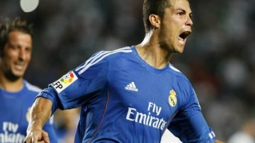 Cristiano Ronaldo consiguió los dos goles que le dieron el triunfo al Real Madrid 2-1 sobre el Elche
