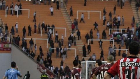 Así lucen las tribunas en el fútbol pampero.