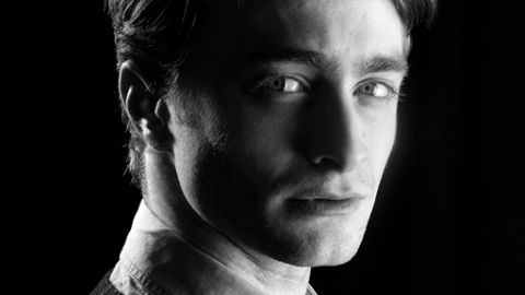 El actor británico aseguró que ni siquiera conoce al director de la película biográfica de Queen.