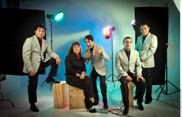 Los Ángeles Azules han colaborado con grandes estrellas en su nuevo  álbum  'Cómo te voy a olvidar'.