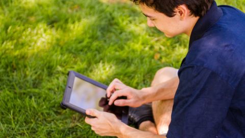 Los administradores de los sitios web deberán notificar al usuario el momento en que pueden borrar la información y el procedimiento para hacerlo.