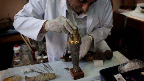 Los investigadores descubireron también que el vendaje es del siglo XX.