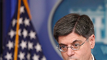 El secretario del Tesoro, Jack Lew, espera que republicanos y demócratas logren acuerdo sobre techo de endeudamiento para el país.