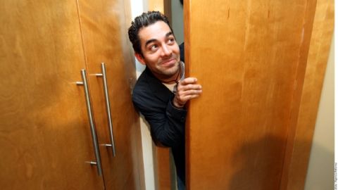 Omar Chaparro encarna a 'Canicas' en el nuevo filme 'Pulling Strings'.