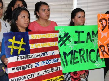 Miembros de organizaciones se reunieron el miércoles 2 de octubre en las instalaciones del SEIU Local 1 para convocar a una marcha el sábado 5 de octubre en el centro de Houston.