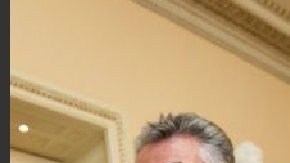 Steve King (derecha) y otros miembros del "Tea Party" quieren la derogación total de la ley de Obama. A la izquierda, Peter King.