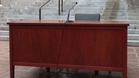 Este es el escritorio sobre el cual el gobernador Jerry Brown realizará la histórica firma de la AB60.