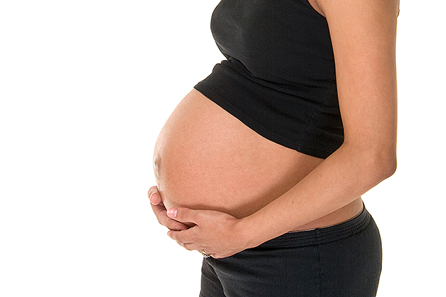 10 razones por las cuales no debes tocar la panza a una embarazada - La  Opinión