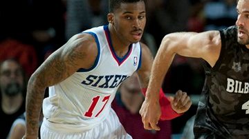 Los españoles se esmeraron en hacerle difícil el camino a los 'sixers' en la gira global de la NBA
