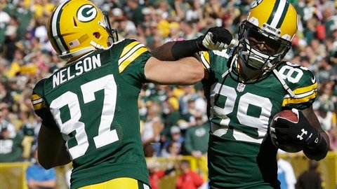 James Jones (89) conectó un pase de 83 yardas durante el partido.