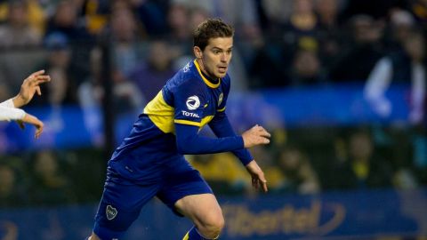 Gago salió lesionado del clásico bonaerense.