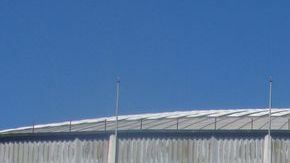 Los trabajadores solamente se limitaron a demoler algunas de las taquillas en el exterior y otros obstáculos alrededor del Astrodome