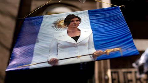 La mandataria sólo podrá recibir visitas de sus familiares directos.