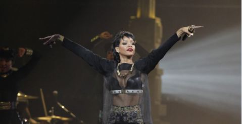 Rihanna siempre busca dar de qué hablar.
