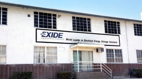 Exide, una planta de reciclaje de baterías en la ciudad de Vernon, tiene un historial de violaciones de contaminación ambiental.