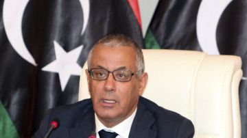 El  primer ministro libio, Ali Zidán, durante una rueda de prensa en Trípoli (Libia), agradeció a quienes lo liberaron pero no dio detalles y evitó atribuir culpas.