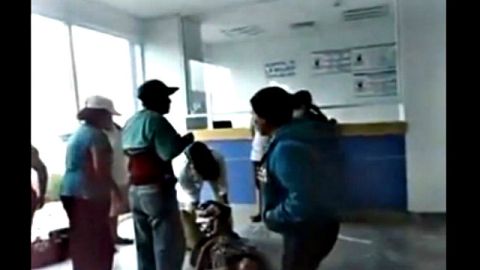 La Secretaría de Salud federal ha iniciado una investigación, mientras que Comisión Nacional de Derechos Humanos se ha puesto en contacto con la familia afectada.
