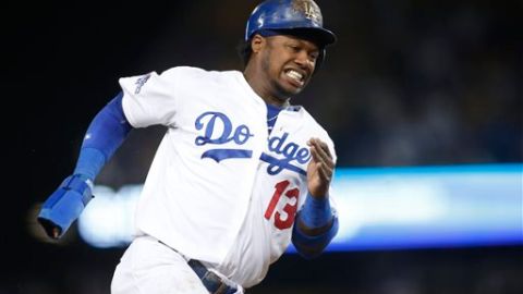 Hanley Ramírez obtuvo libertad por parte del equipo médico de los Dodgers para decidir si jugaba esta noche.