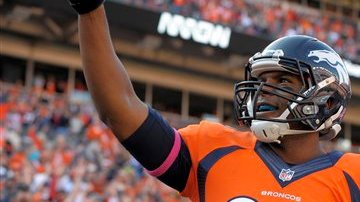 Julius Thomas (80) celebra una anotación el domingo ante los Jaguares de Jacksonville.