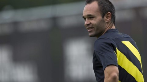 El jugador del Barça Andrés Iniesta durante entrentamientos con el Barcelona. EFE/Archivo