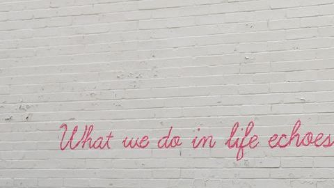 Una de las tantas obras que Bansky ha ido dejando en la Ciudad de Nueva York. Esta se encuentra en el condado de Queens.