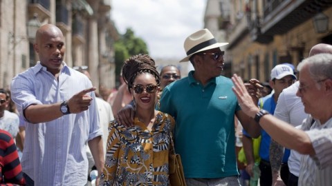 Jay-Z posee ahora una fortuna junto a su mujer Beyoncé que ascendería a los $1,000 millones.