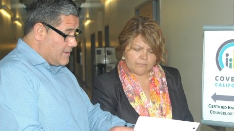 Covered CA ha capacitado a más de 1,600 consejeros que ayudarán  a los consumidores con el proceso de inscripción.