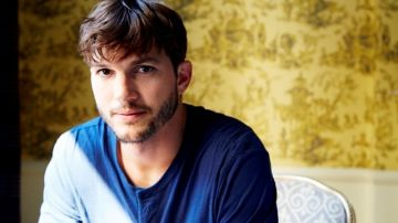 Según la revista Forbes Ashton Kutcher ganó $24 millones por su aparición en 'Two and a Half Men'.
