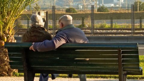 Los beneficios del Seguro Social hacen más que mantener a flote a millones de familias.